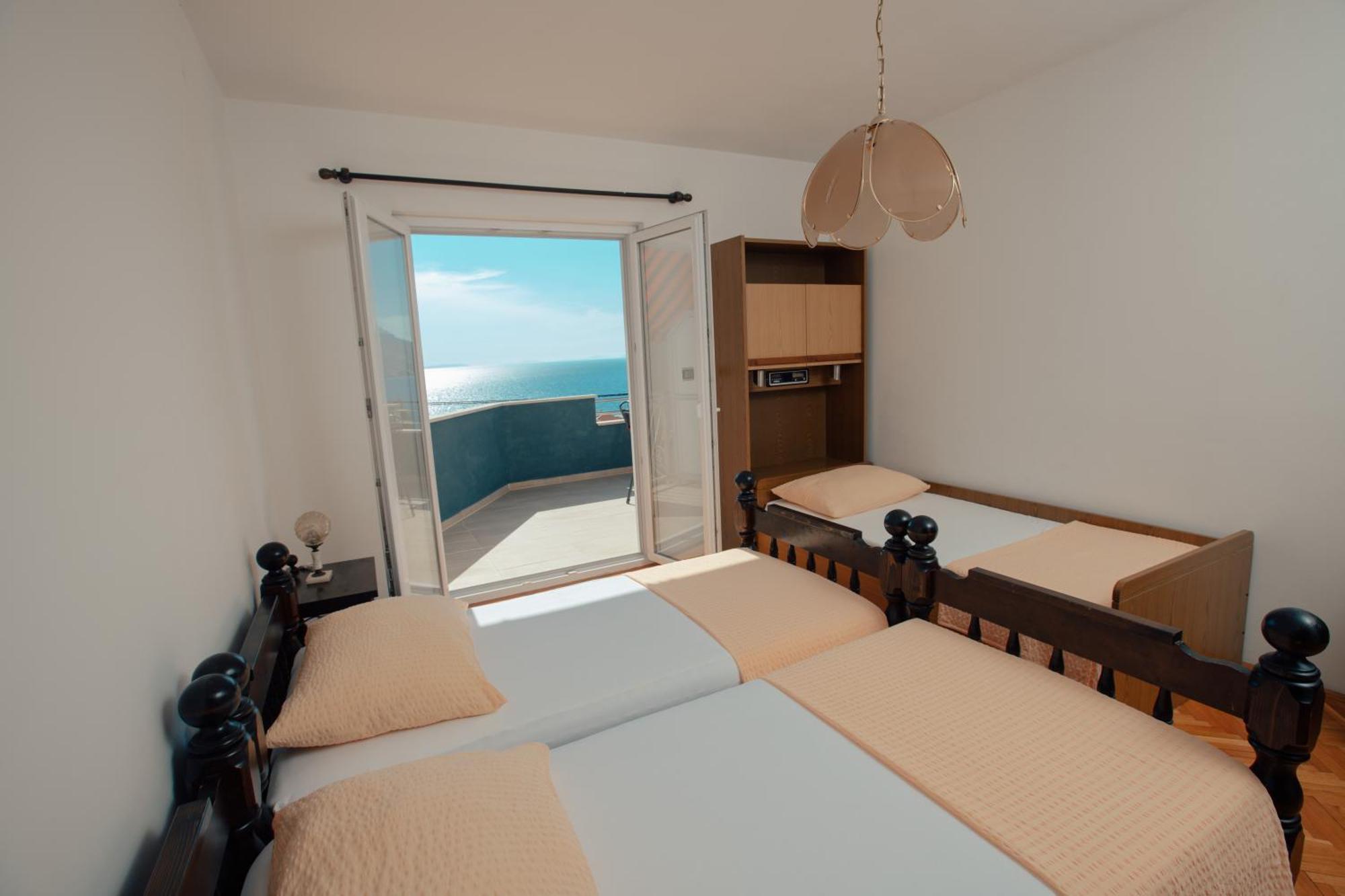 Apartmani Miljak 오미스 외부 사진