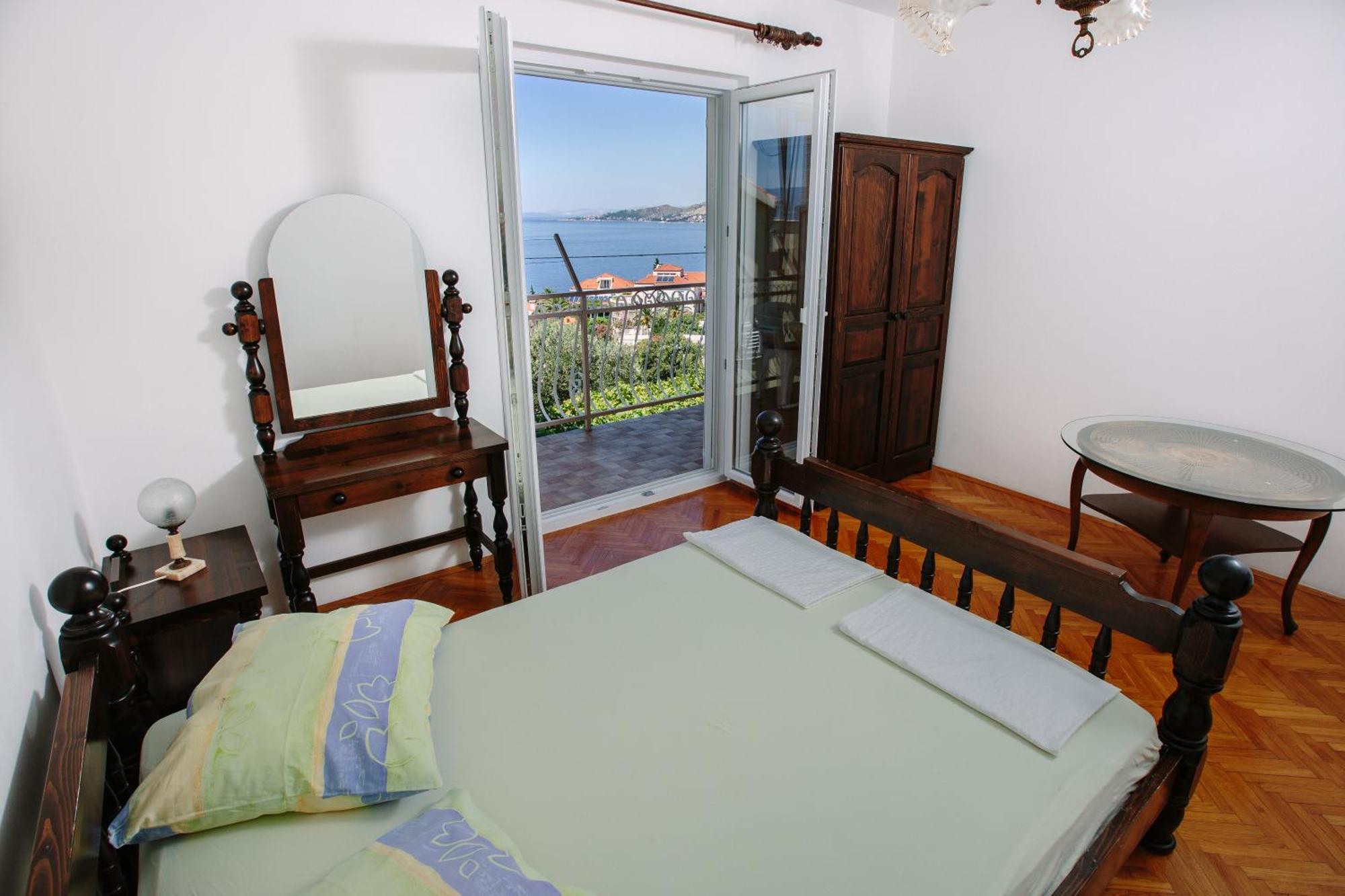 Apartmani Miljak 오미스 외부 사진