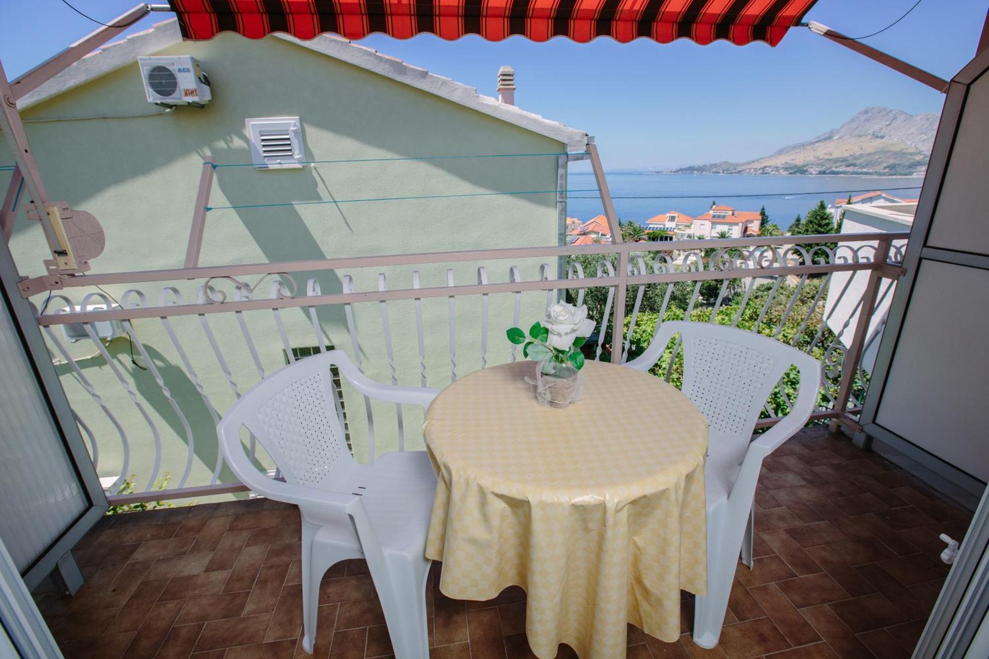 Apartmani Miljak 오미스 객실 사진